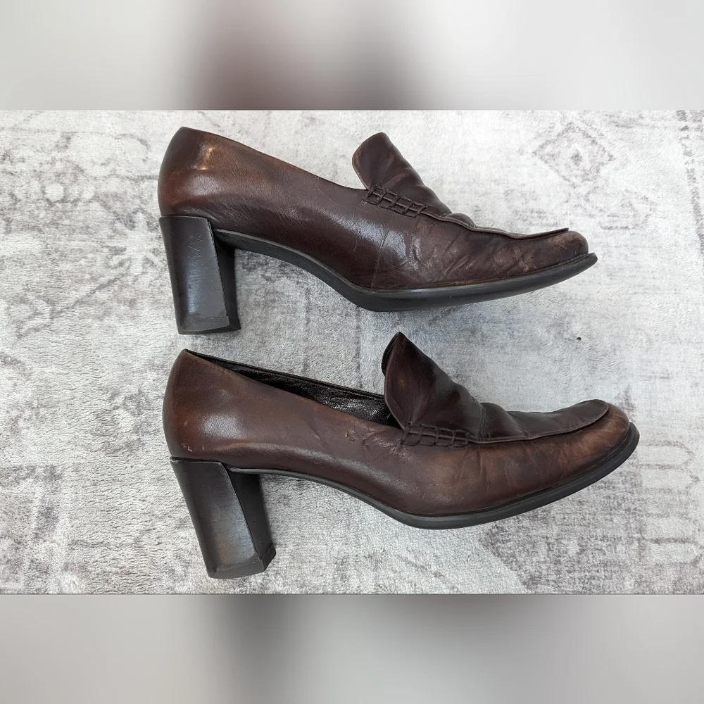 Franco Sarto Leather Shoes Size 7 1/2 M.Made in Brazil .